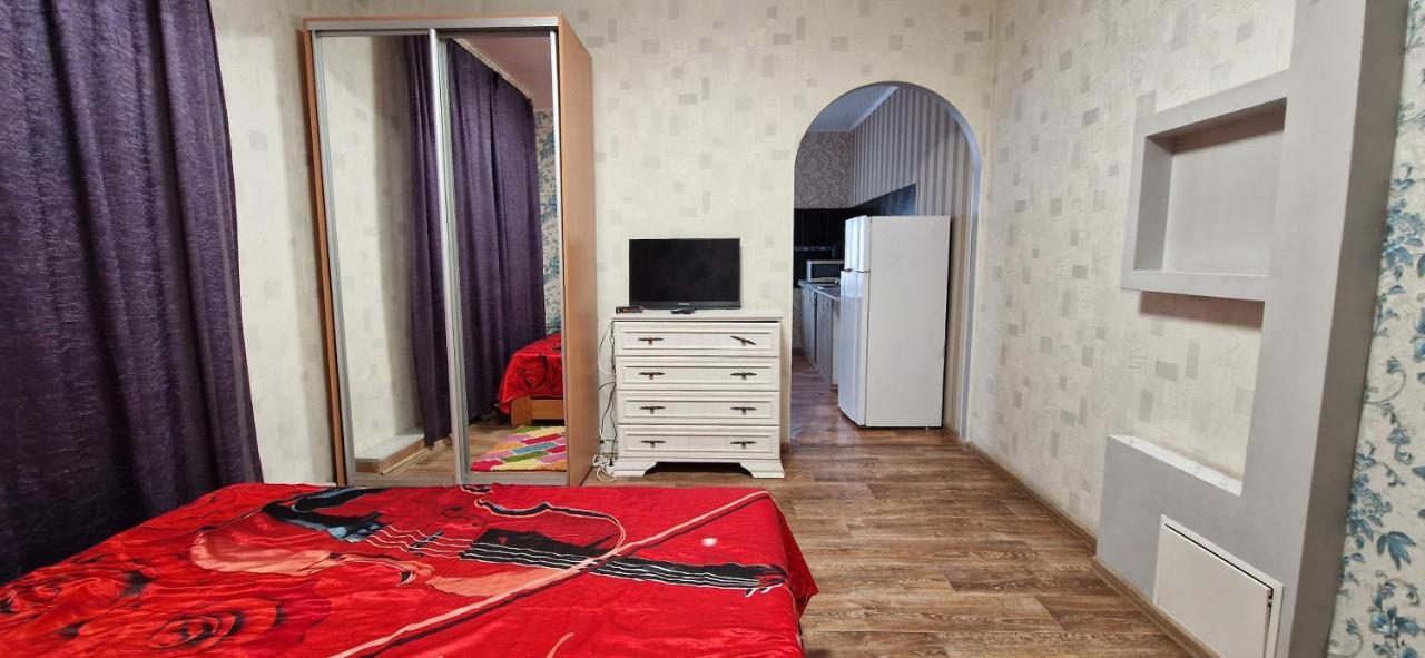 Yanovskogo 1K Shin Appartement Kropyvnytsky Buitenkant foto